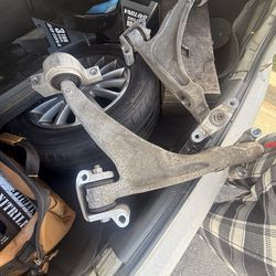 Volvo XC90 Lower Control Arms