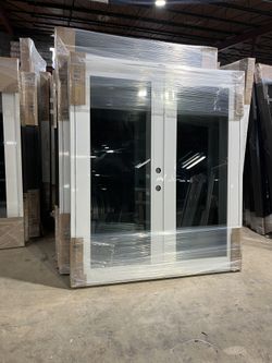 Se Venden Puertas Y Ventanas De Aluminio Con Cristal De Impacto 