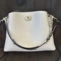 Coach Willow Bag - Style Number C2590 