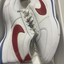 Nike Booker 1