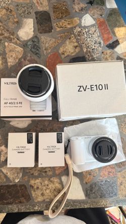 Sony ZV-E10ii with 2 lenses bundle