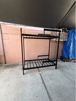 Toddler bunk bed