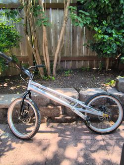 Trials bike. Full disc brake. Built.