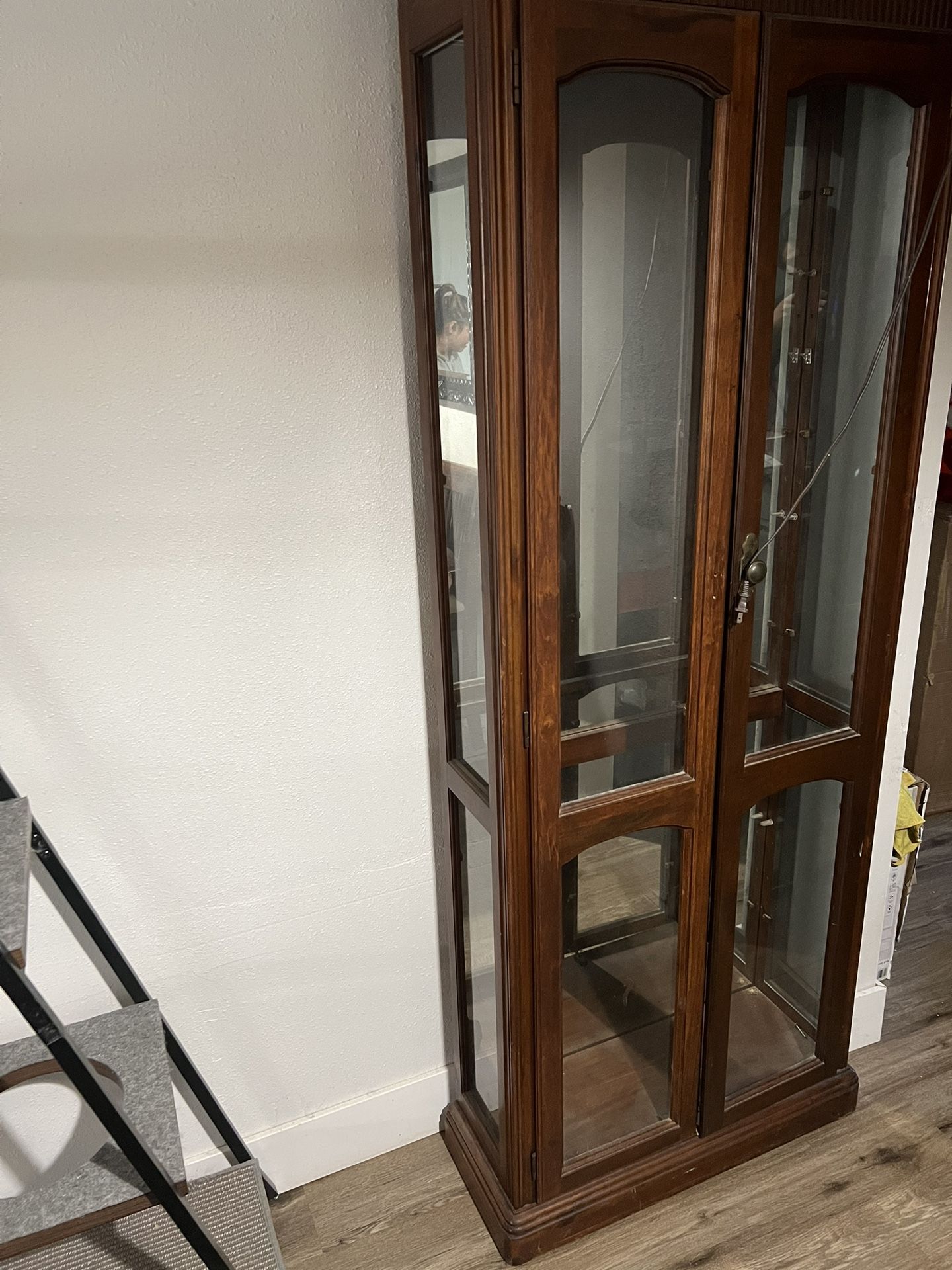 Glass Cabinet 