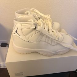 Jordan’s 11’s Size 6