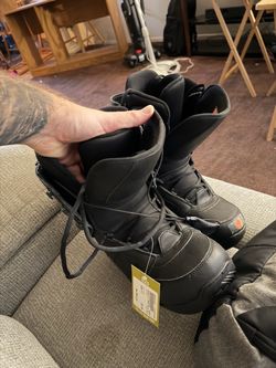 Rossignol Crank Men’s Snowboard Boots Size 9 / Mondo 27.0 – Black