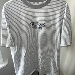 Guess Originals T-Shirt - Size Medium