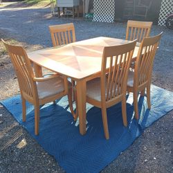Table And Chairs 