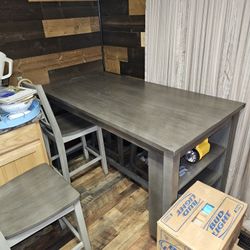 Table, Chairs & Stools