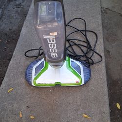 MOP JUST NEEDS THE PADS $15 PICK UP IN SUN VALLEY 