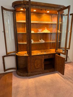 Cabinet & hutch