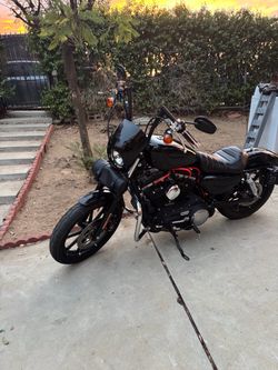 2021 Harely davidosn sportster iron 883