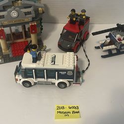 2013 Retired Lego 60008 Museum Break In