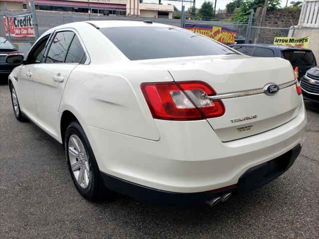 2011 Ford Taurus