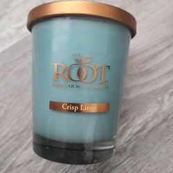 Crisp Linen Candle