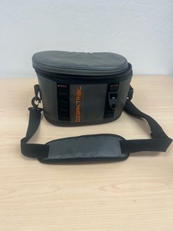 Lunch Bag - Heavy Duty “Ozark Trail” Medium Vinyl Lunch Carrier. In Very Good Condition. ONLY: $10 !!