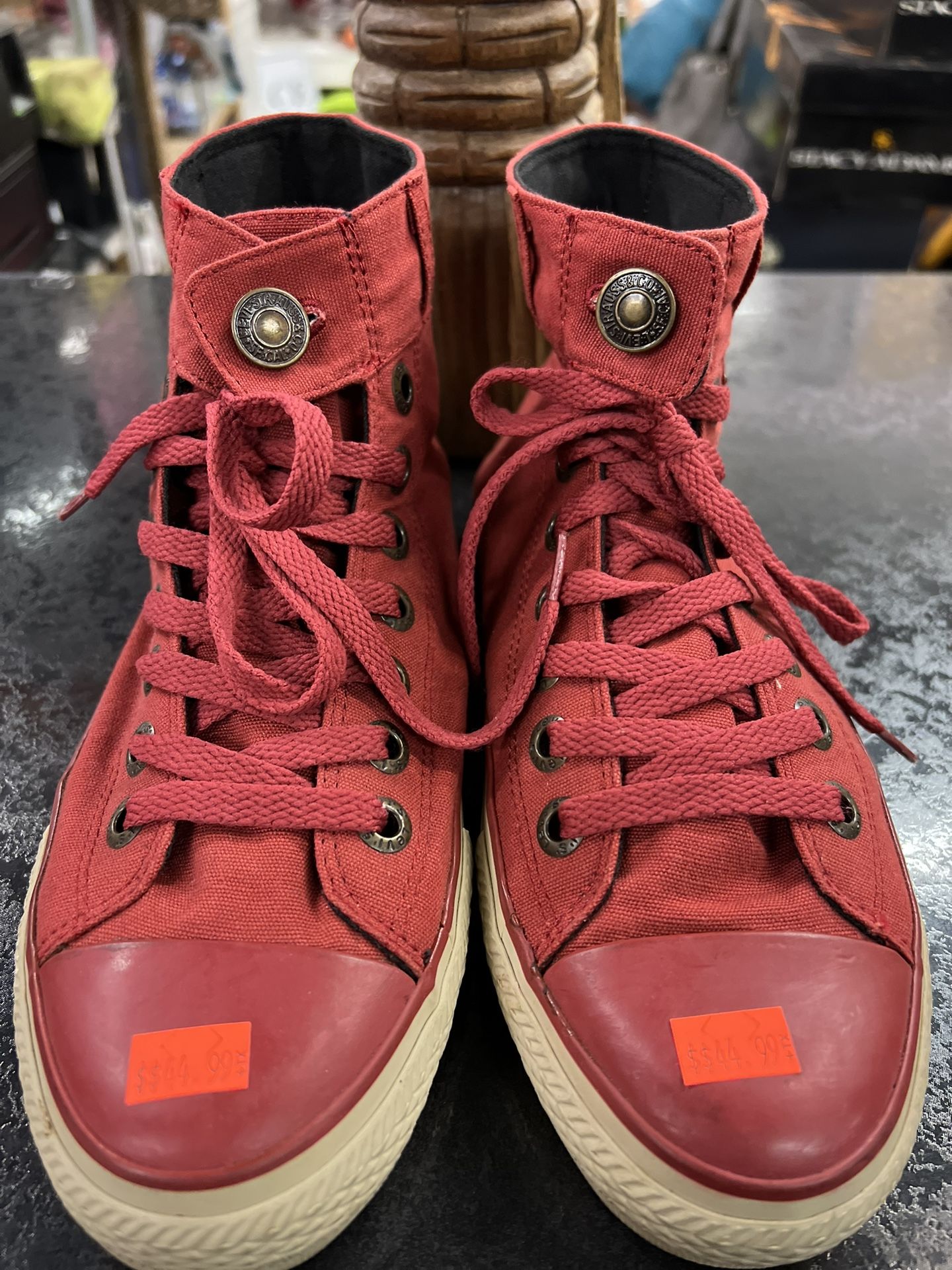 Levi’s Tennis Shoes