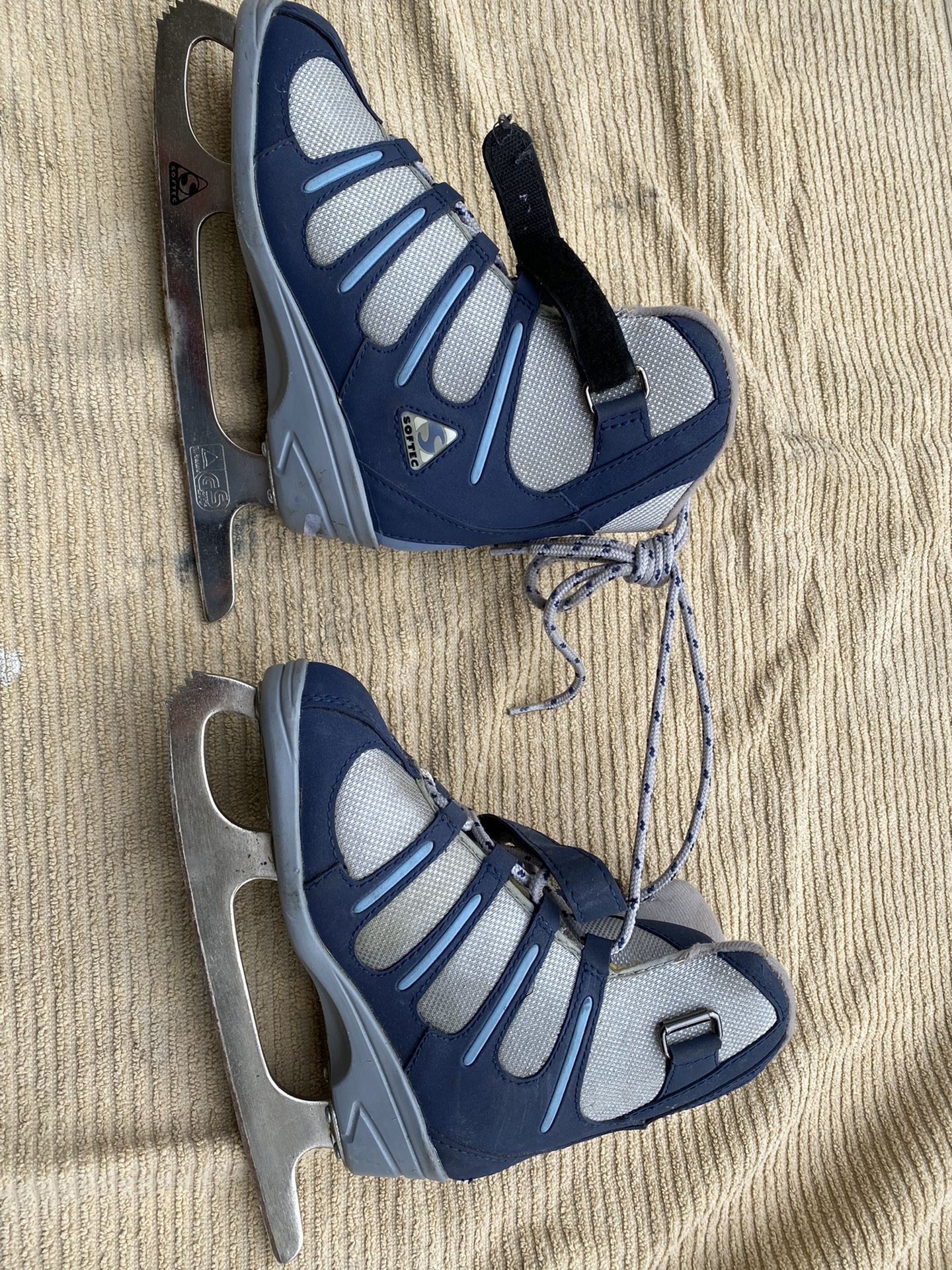 Skates Size 3