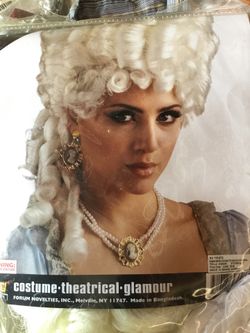 Costume theatrical glamour