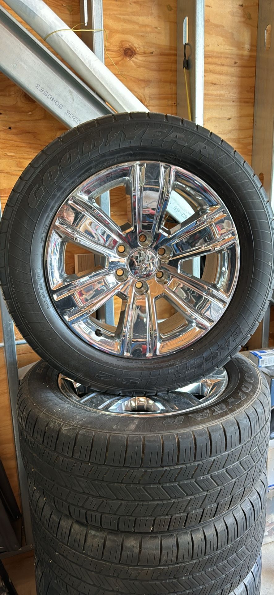 GMC SIERRA 6 Lugs