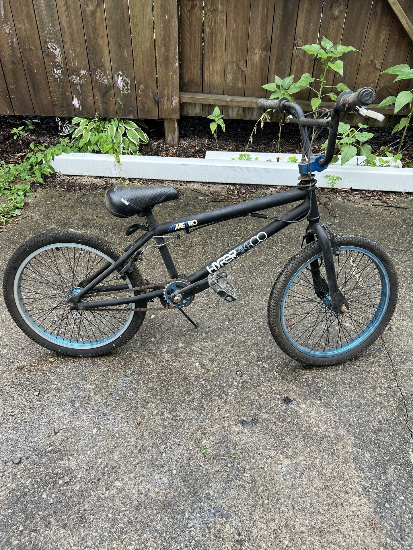 HyperBikeCo Metro BMX bike