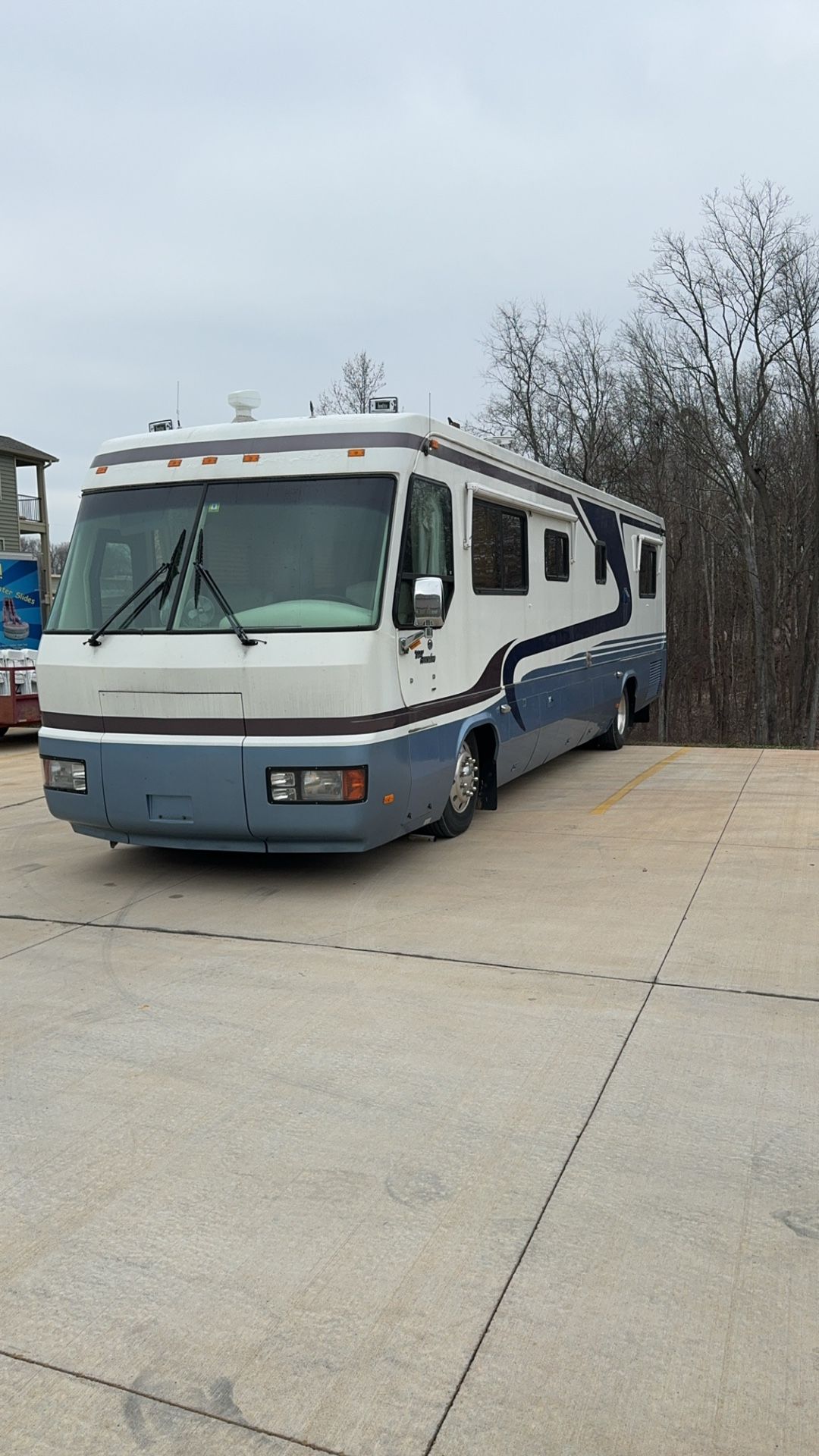 1997 Monaco Executive