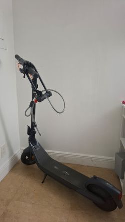 Segway Ninebot E2 Pro Electric Scooter – Needs Repair