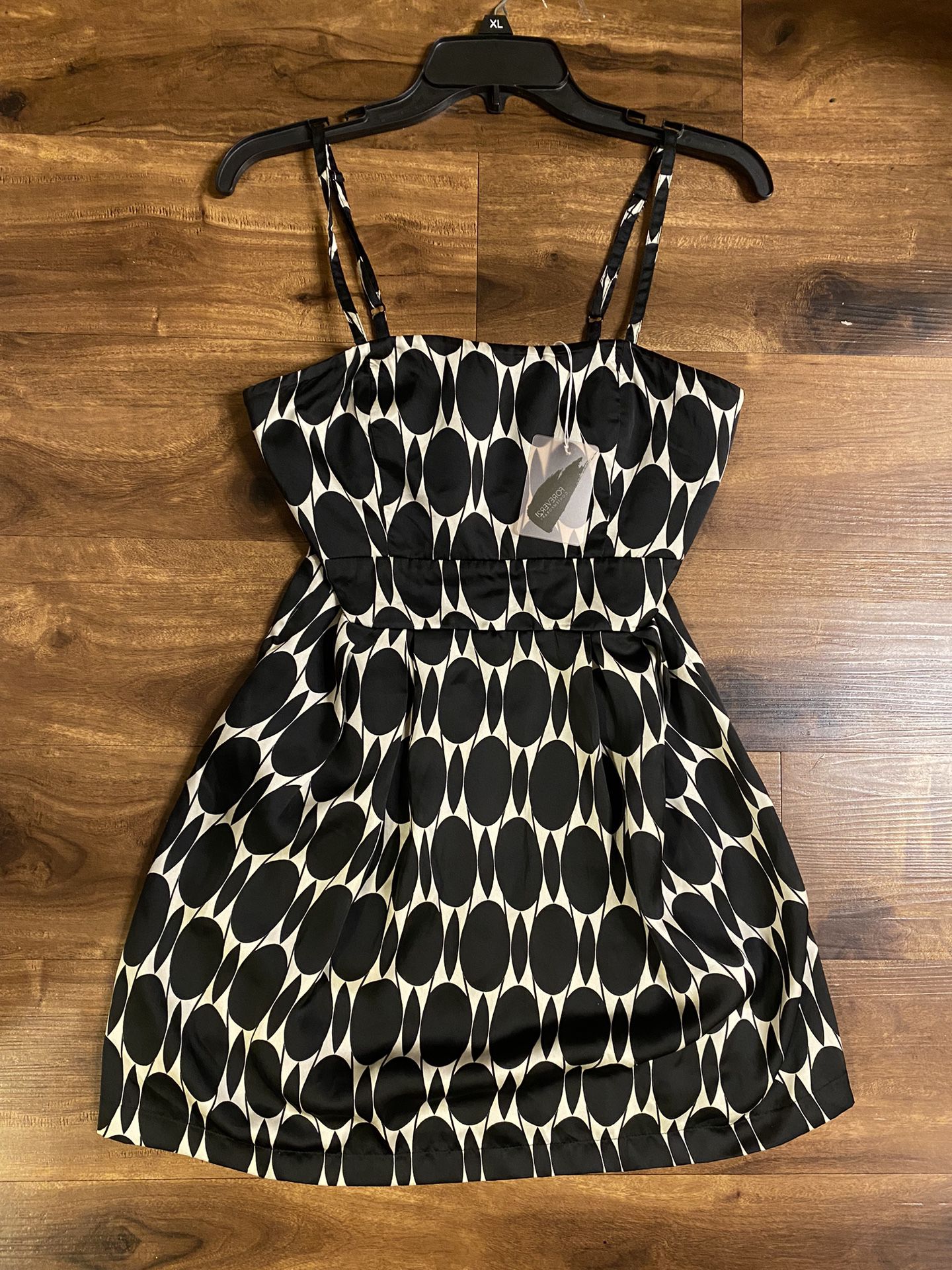 Brand New Woman’s Forever 21 brand Black Dress Up For Sale 