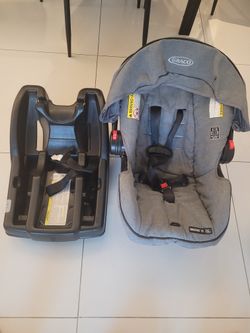 Graco car seat PLUS extra base PLUS stroller