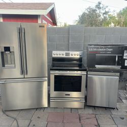 Stainless Steel Kitchen Appliance Set.