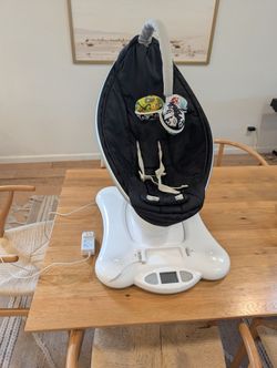 4 Moms Baby Swing