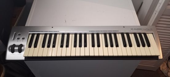 M-AUDIO Midi Keyboard 