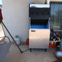 Ice Maker Machine