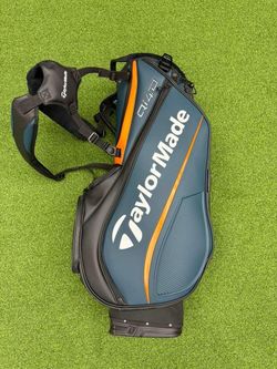 TaylorMade Qi4D golf bag