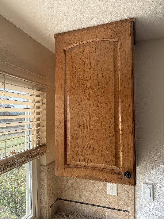 Upper Kitchen Cabinet