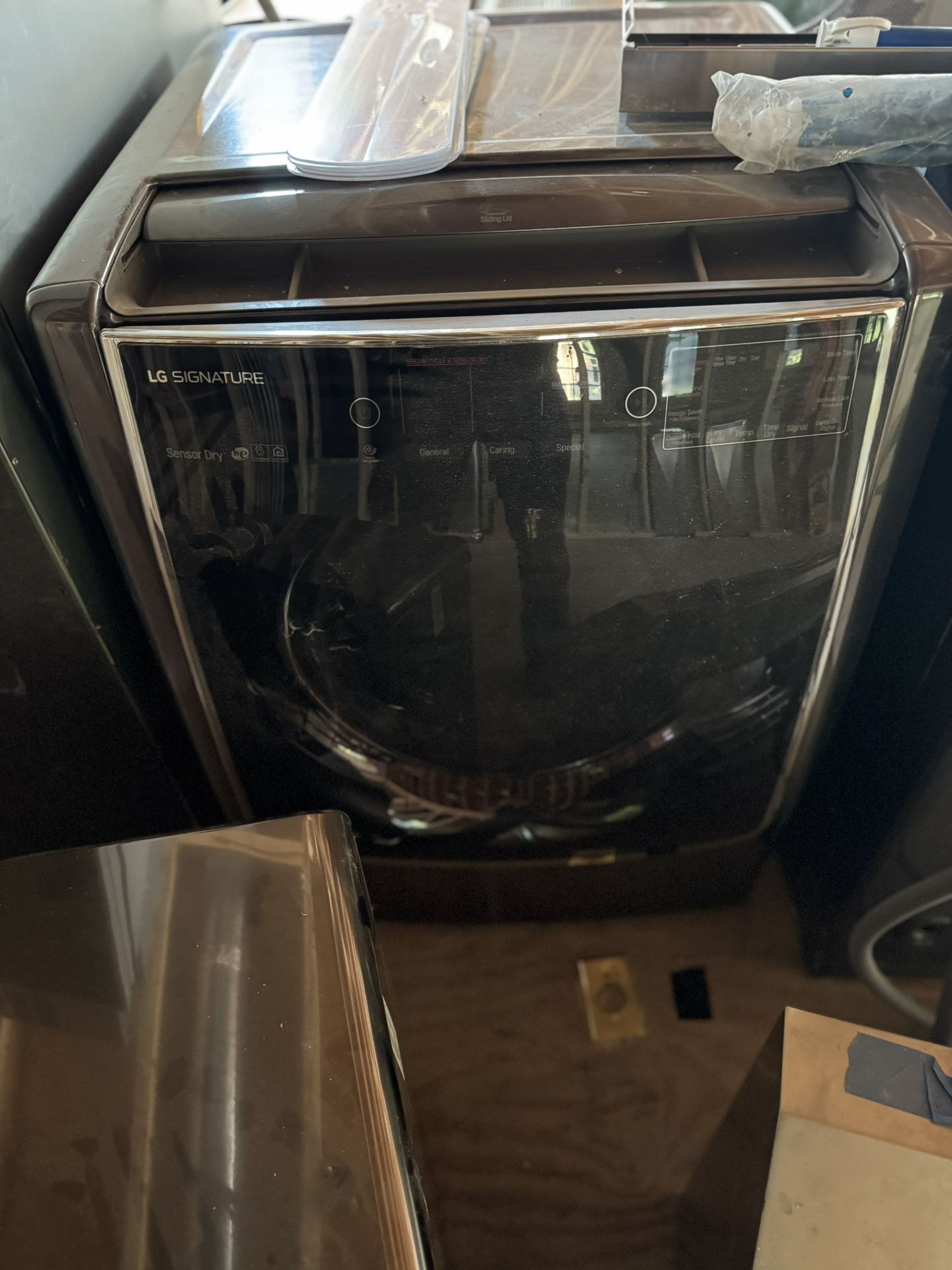 LG Signature Smart Washer & Dryer With Pedestals