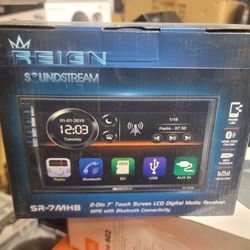 NEW DOUBLE DIN WITH BLUETOOTH 