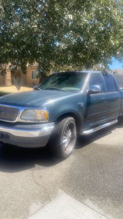 Ford. 150. 2001