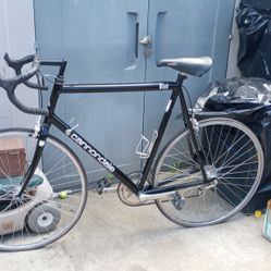 Cannondale Road Bike Racing 400 As Is Found In My Boss's Backyard