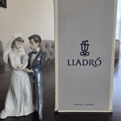 Lladro Collectible Figurine