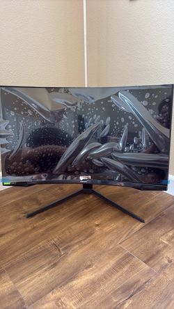 2K 240Hz SAMSUNG 32” Odyssey G7 Curved