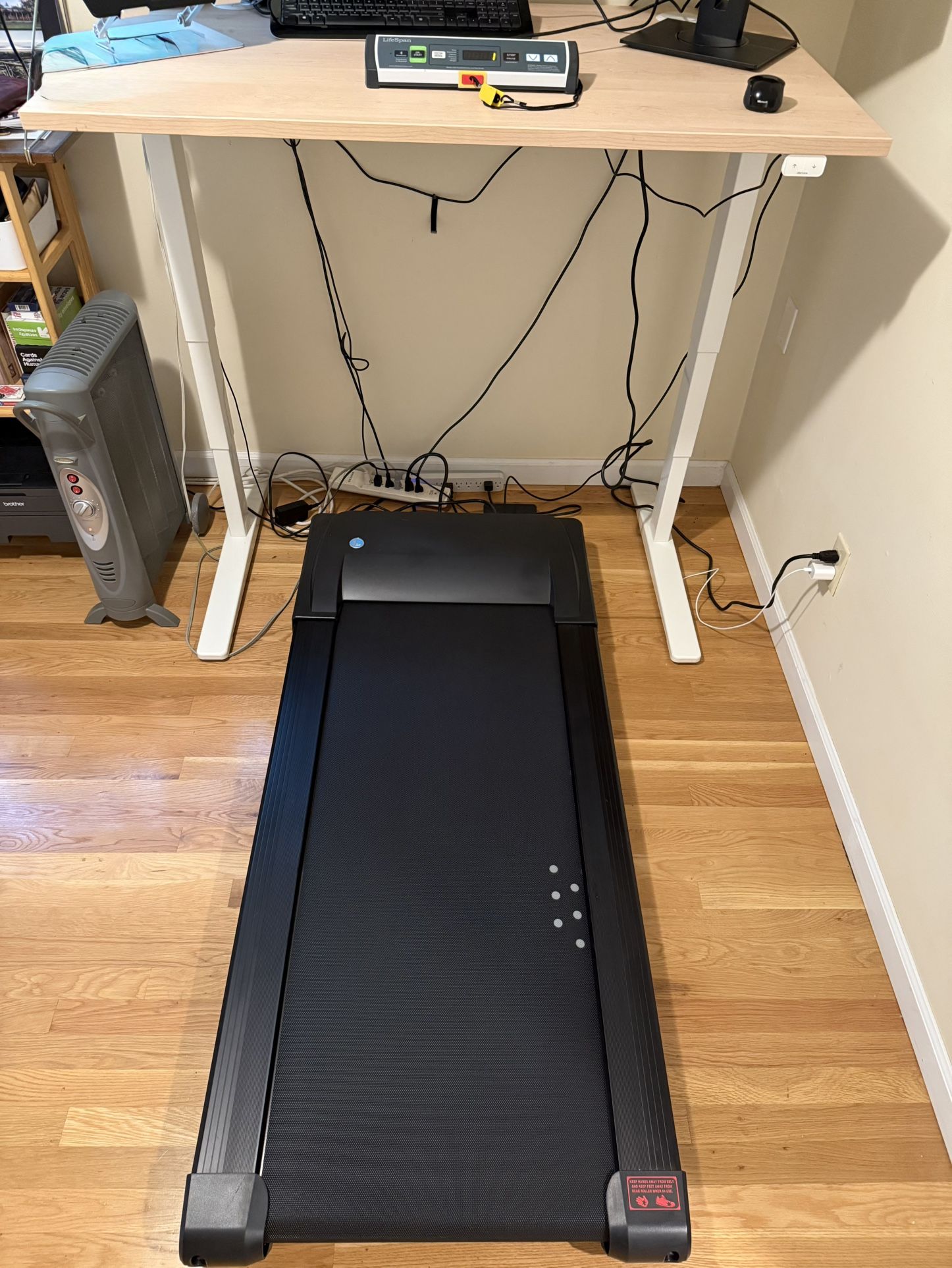 LifeSpan TR5000 GlowUp Standing desk treadmill