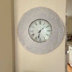 Shabbychic Wall Clock Distressed Round Metal Farmhouse country french