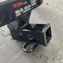 Trailer Hitch - Curt Class 3 W 2” Receiver (6000/900 Weight Capacity)