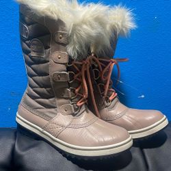 NEW SOREL Tofino II Fur Lined Boots In Tan  Size 8-8.5