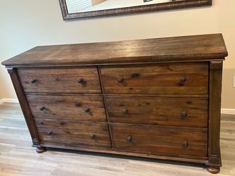 Drawer dresser