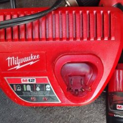 Milwaukee Battery With Charger 