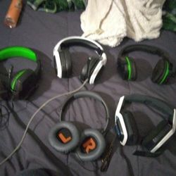 Headphones 
