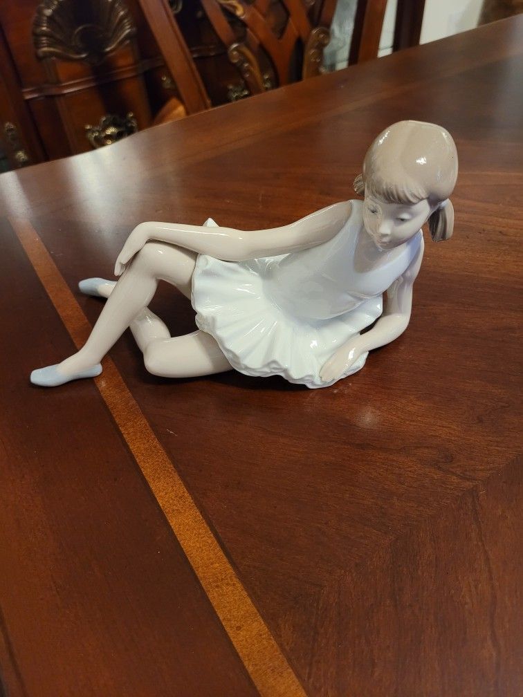 Nao By Lladro Ballerina