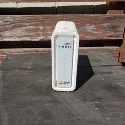 Arris Surboard 6700 Modem